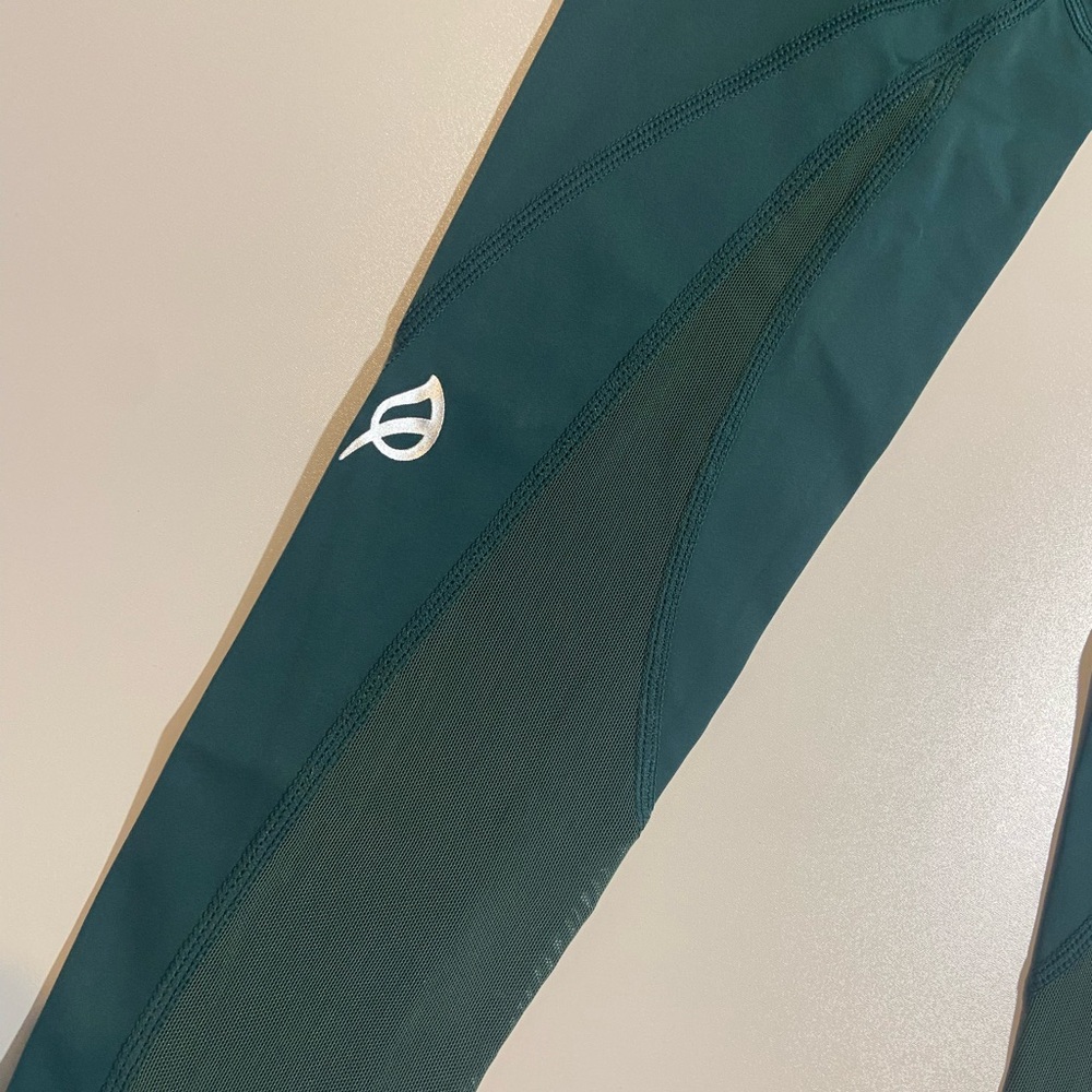 P'tula Green crystal High-Waisted Performance Leggings c - Picture 5 of 7
